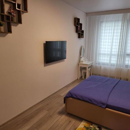 Eva Apartament Appartamento Galaţi Esterno foto