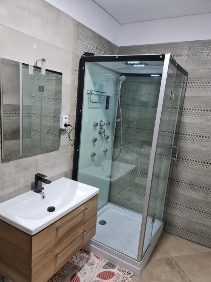 Eva Apartament Appartamento Galaţi Esterno foto